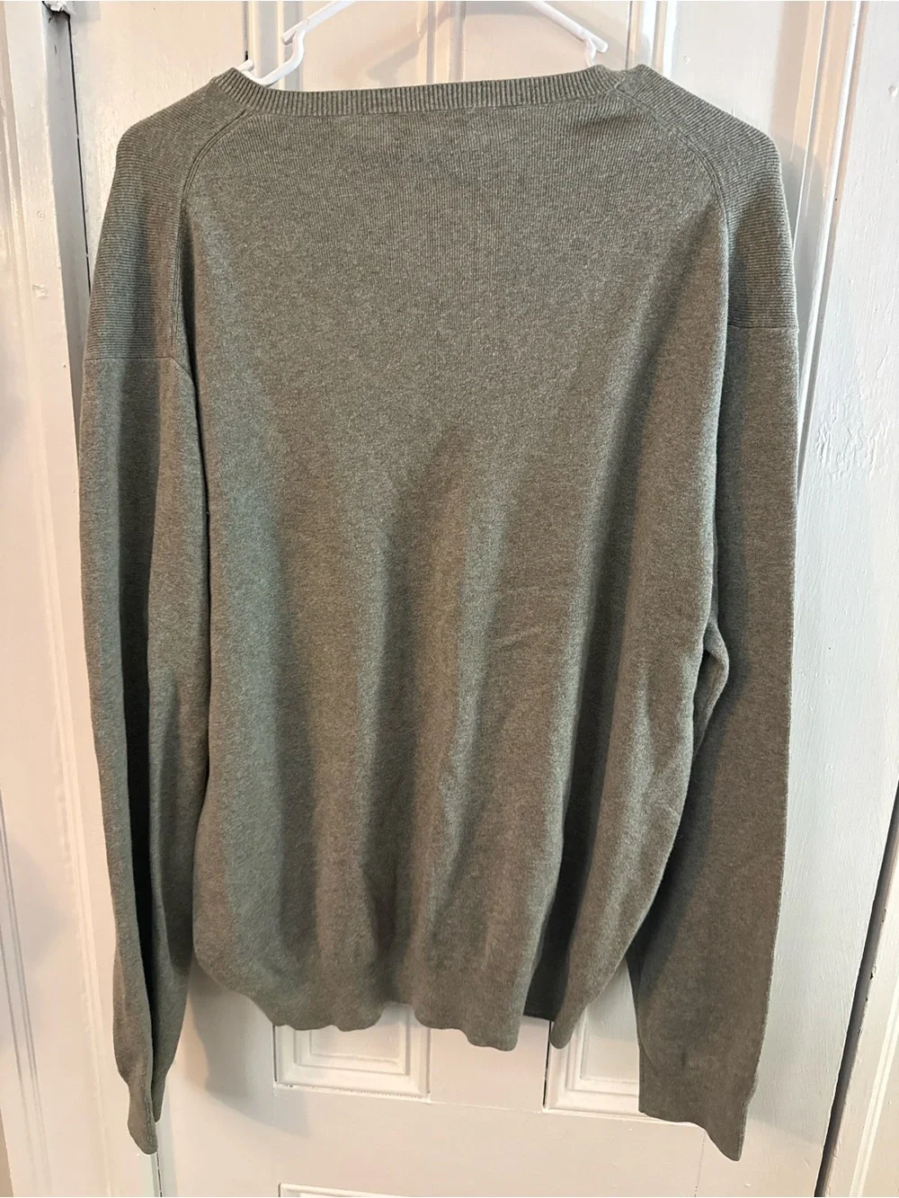 Ralph Lauren lightweight neck